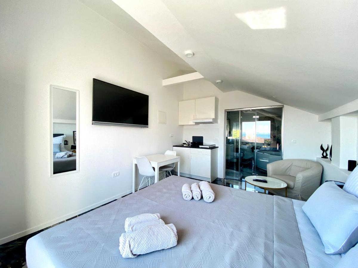 Danza Del Mar - Designed For Adults *